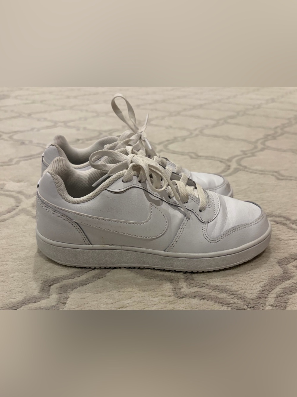 Nike Ebernon Low, women’s size 8.5